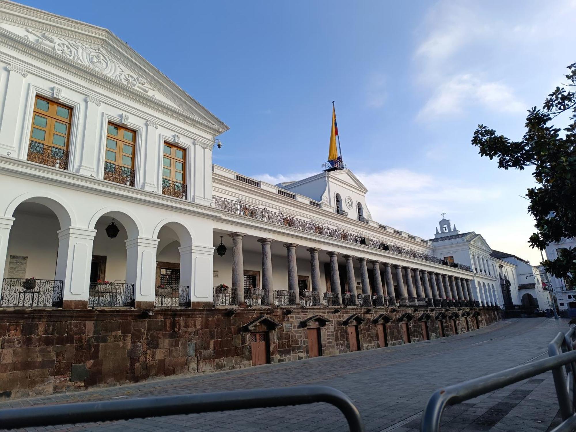 Hotel Colonial - Casa Francisco Quito Exterior photo